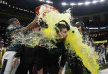 el-gatorade-dunk-con-sello-mexicano-galones-de-monterrey