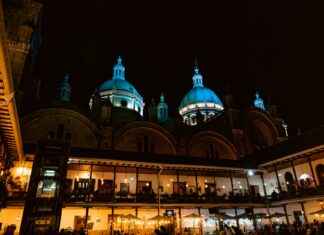 Trajes Típicos De Los 32 Estados De México PDF Trajes Típicos De Los 32 Estados De México PDF