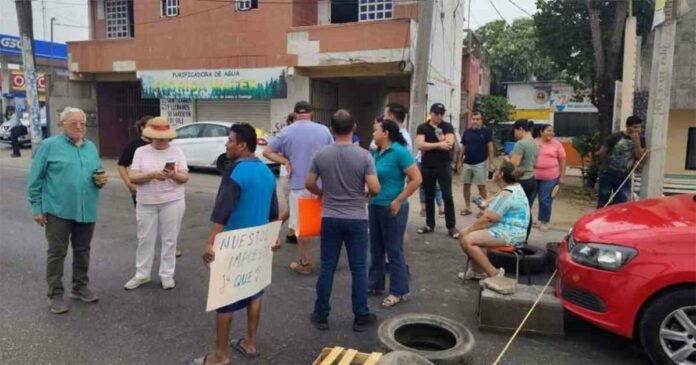 ola-de-apagones-en-estados-desencadena-bloqueos-y-protestas