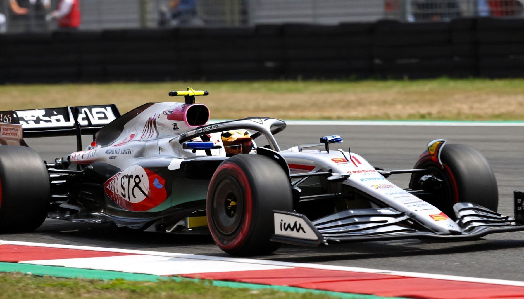 El secreto de Checo Pérez: Cómo Cadillac lo lleva al límite en cada vuelta*